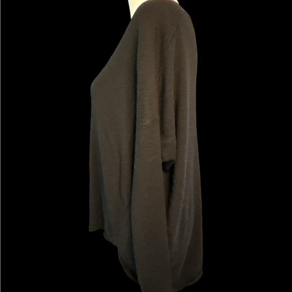 Chelsea28 Gray Relaxed Blouse Top - Picture 4 of 5